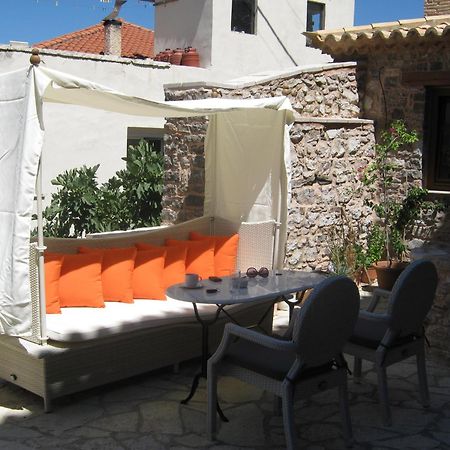 Hotel Archontiko à Andritsaina Extérieur photo