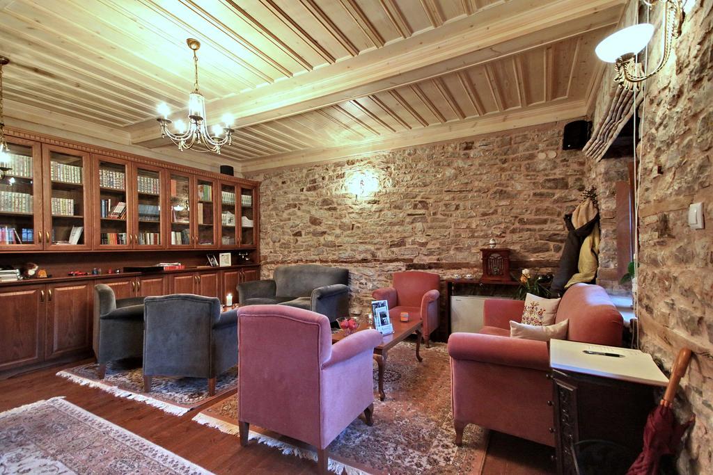 Hotel Archontiko à Andritsaina Extérieur photo
